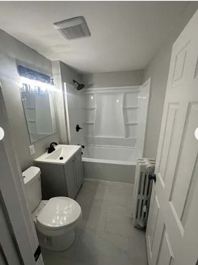 Foto del edificio - 1068 Broad St