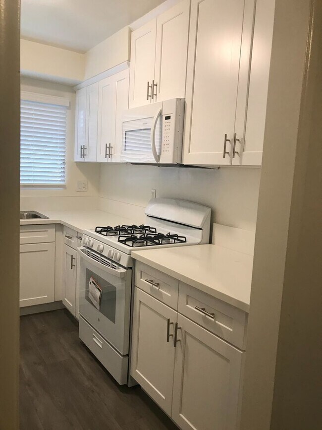 Foto del edificio - Parr, 10424-10425