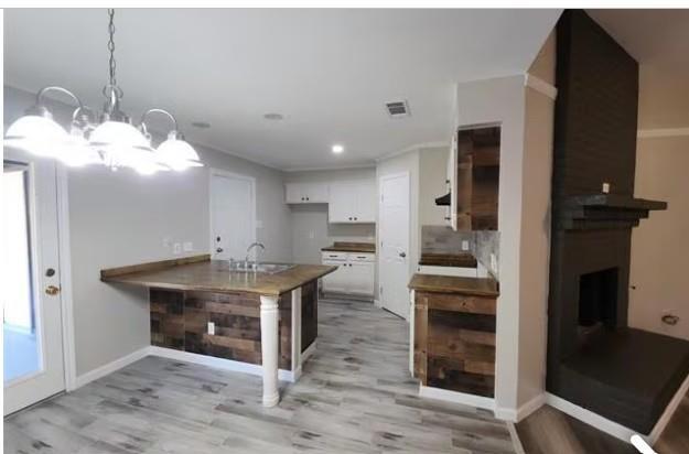 Foto del edificio - 305 Meadow Ct