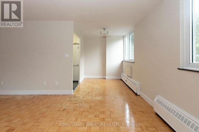 Building Photo - 10-110 Shallmar Blvd