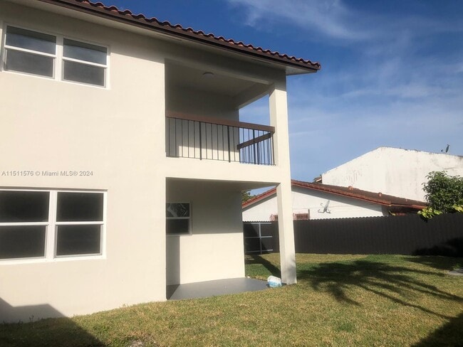 Foto del edificio - 2511 SW 112th Ct
