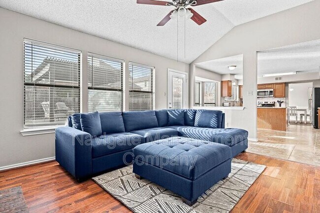 Foto del edificio - 2317 Warrington Ave