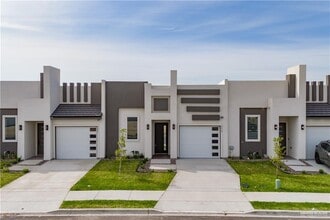 Building Photo - 16 S Marla Ct