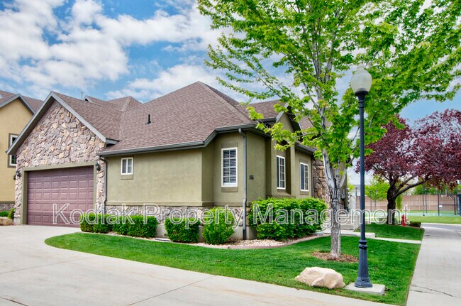 Foto del edificio - 586 E Normandy Loop Lane