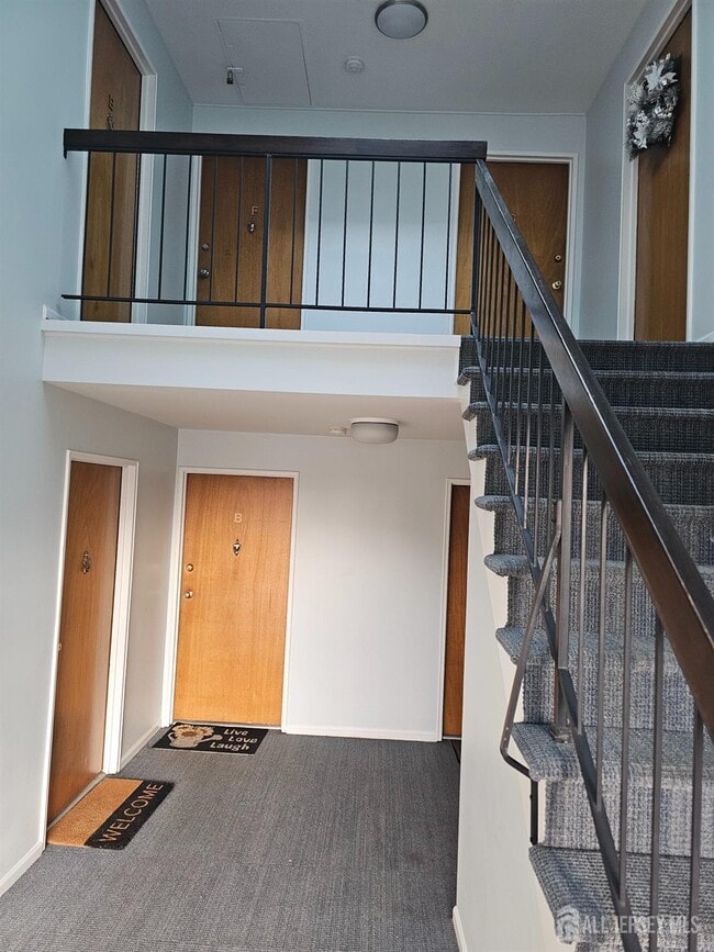 Building Photo - 144 Beverly Hl Ter
