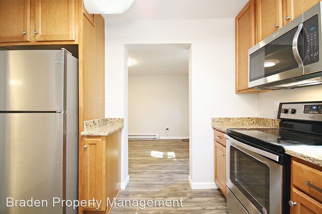 Building Photo - 1302 Belleview Ave