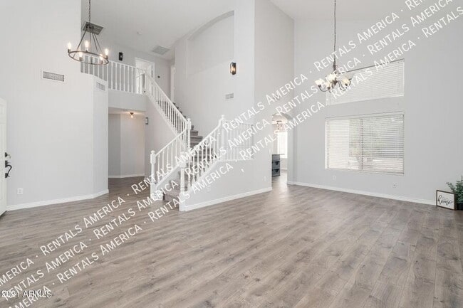 Building Photo - 6013 S Danielson Way