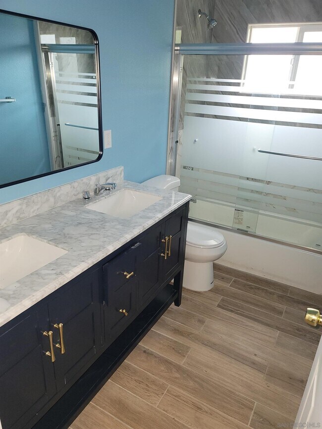 Foto del edificio - 9612 Petite Ln