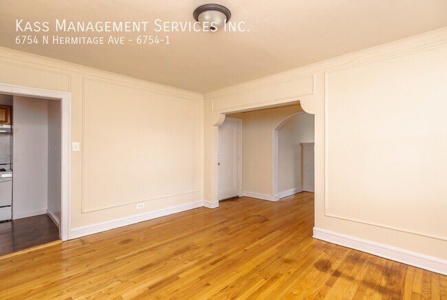 Foto del edificio - 6754 N Hermitage Ave