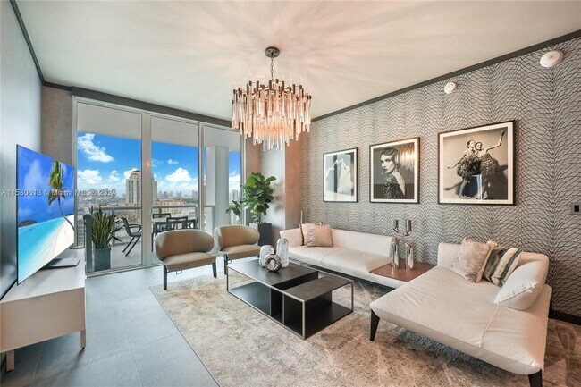 Foto del edificio - 50 South Pointe Dr
