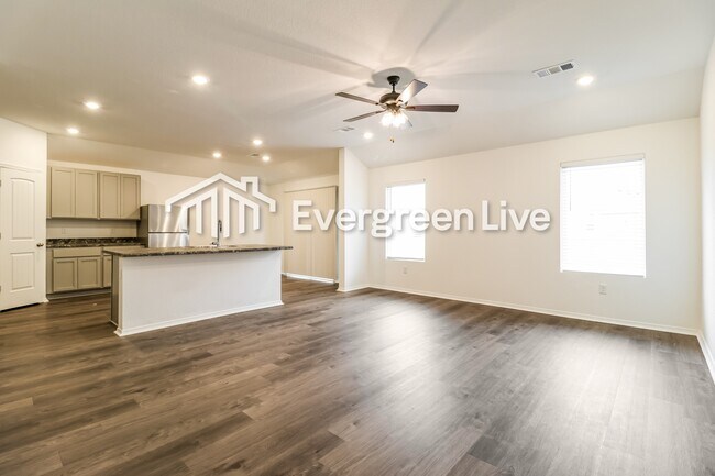 Building Photo - 154 Meadow Dr