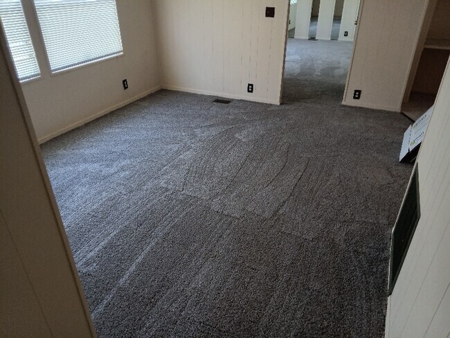 Building Photo - 4091 Palm Ln