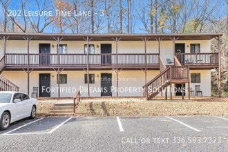 Building Photo - 202 Leisure Time Ln