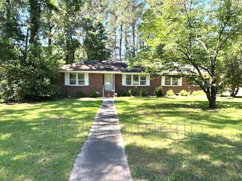 Foto principal - 529 Skyland Dr