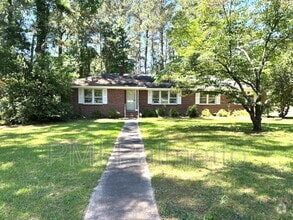Building Photo - 529 Skyland Dr