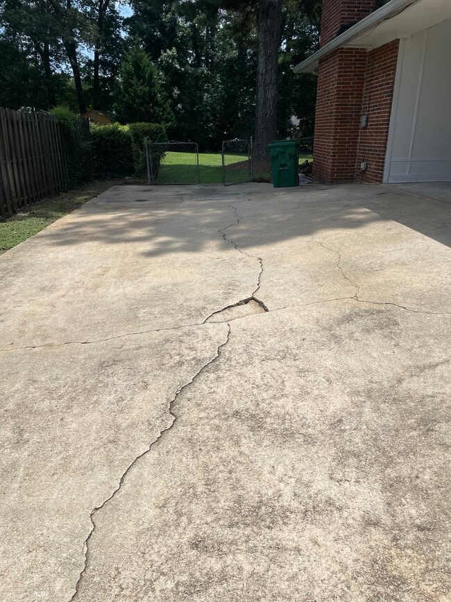 Driveway - 4193 Dunmore Rd