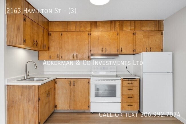 Building Photo - 2163 Hamilton St