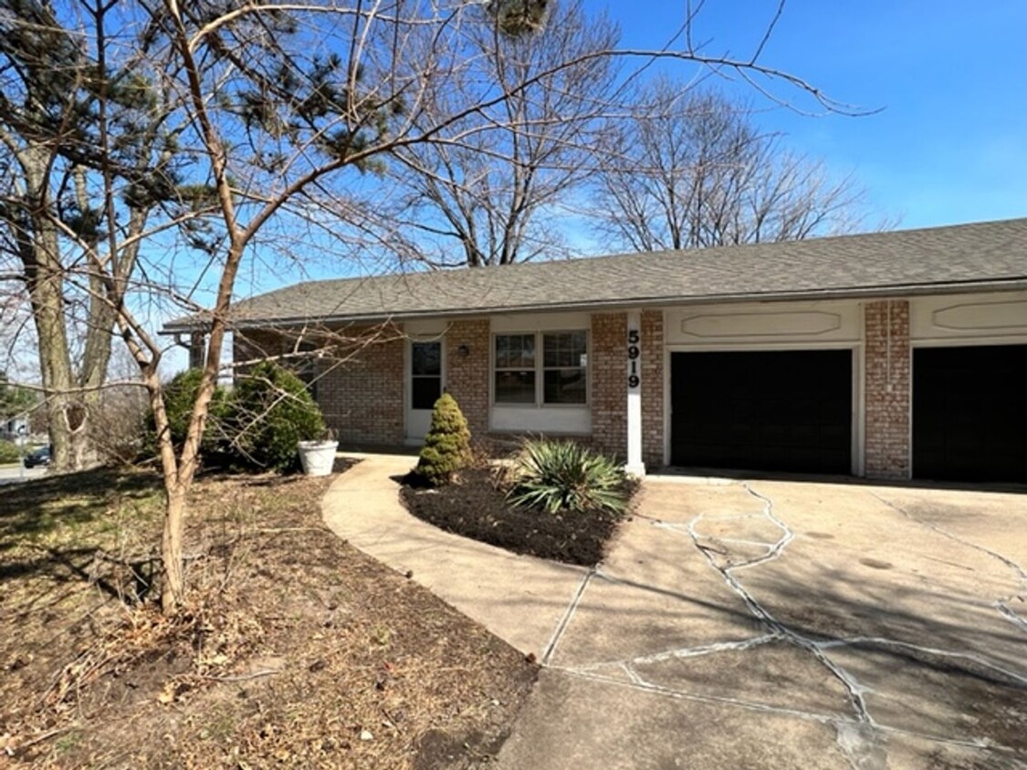 Primary Photo - Updated Shawnee duplex