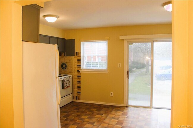 Foto del edificio - 5 Wildwood Dr