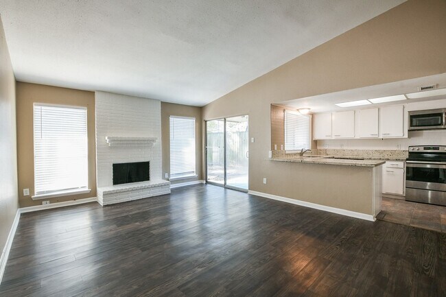 Foto del edificio - 21 Pineash Ct