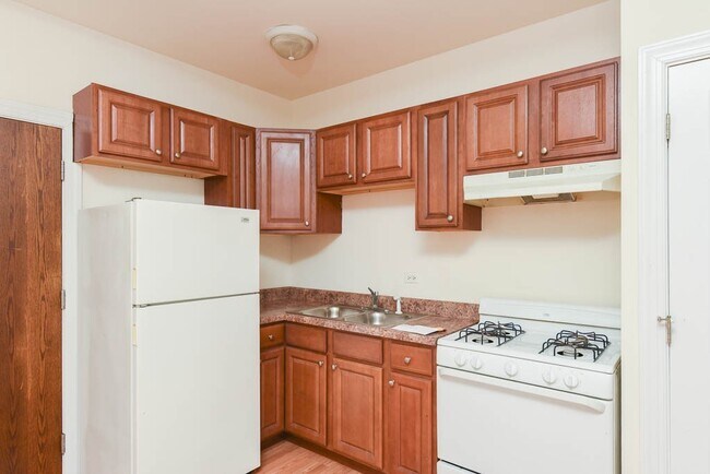 Foto del edificio - 2600 N Kimball Ave
