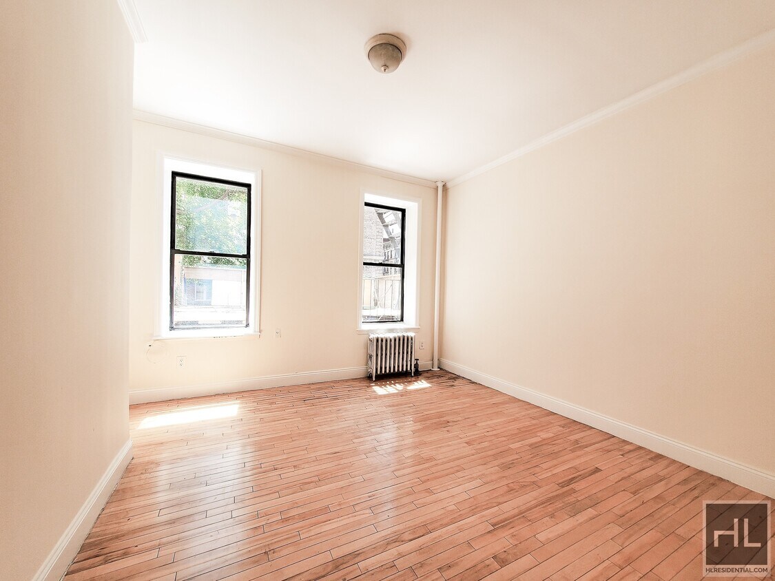 Building Photo - 711 2 AVENUE