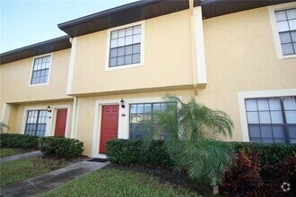 Building Photo - 3267 Forest Oaks Ct