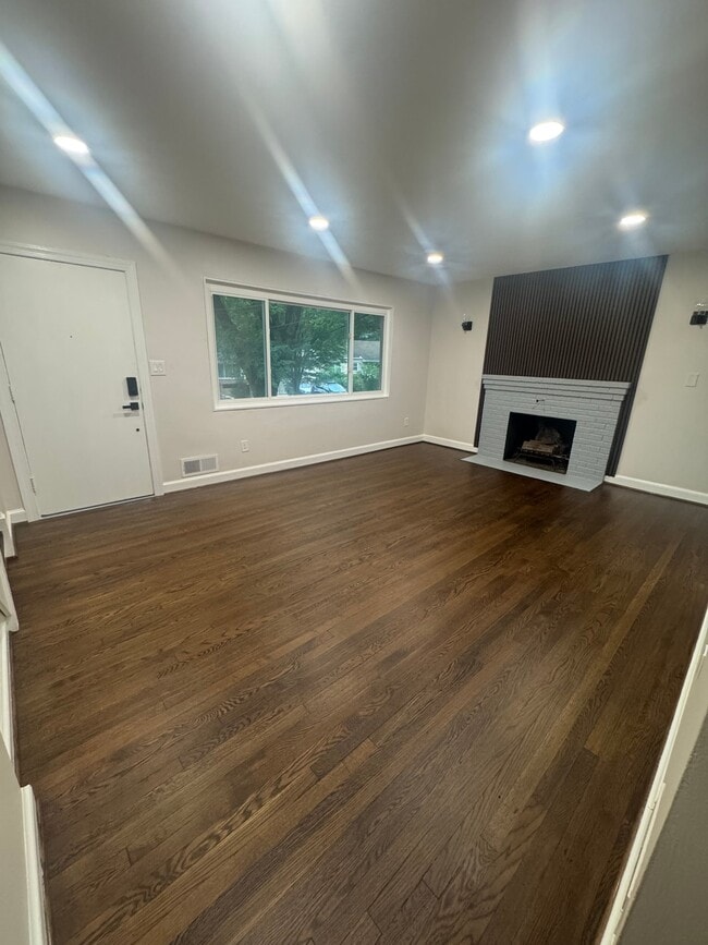 Foto del edificio - 5603 Newton St