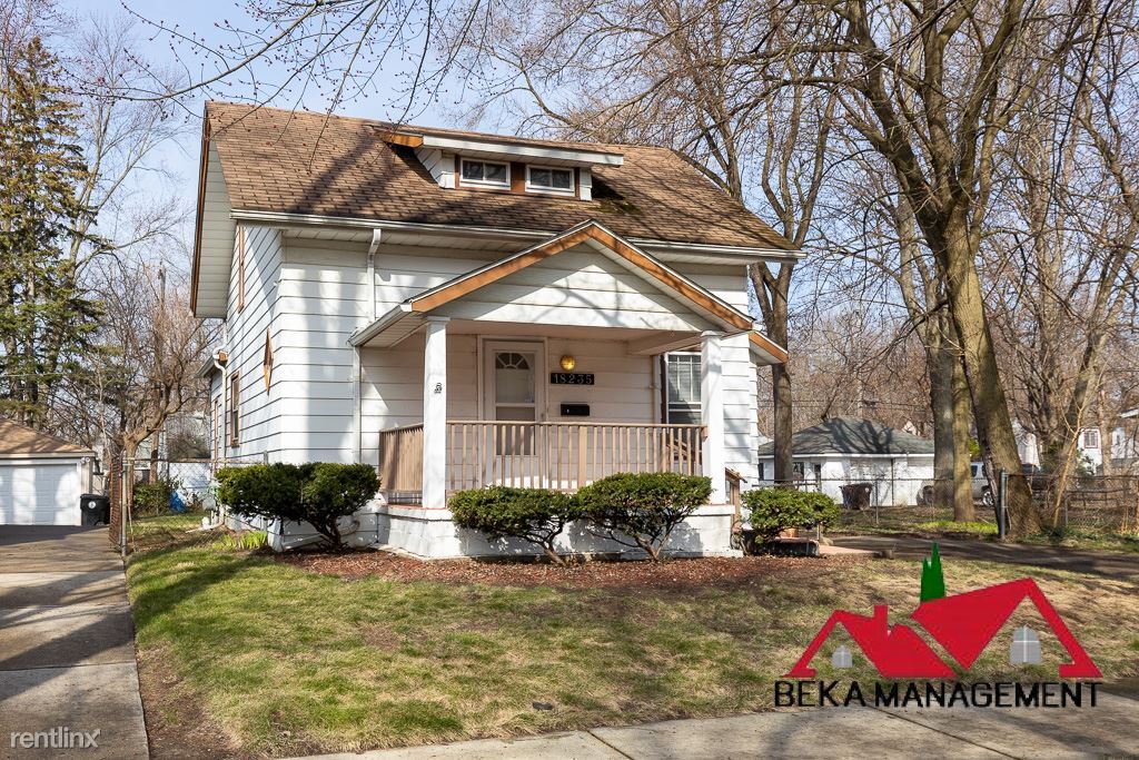 Primary Photo - 2 br, 1 bath House - 18235 Brady