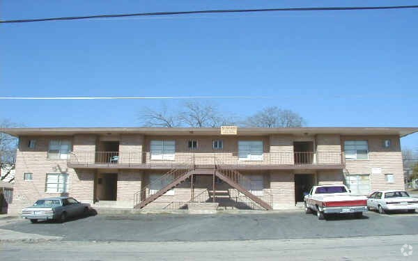 Primary Photo - Sunburst Apartments