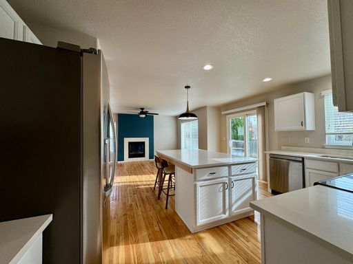 Building Photo - Beautiful & Updated 4 Bedroom / 3.5 Bath Home – Available Now!