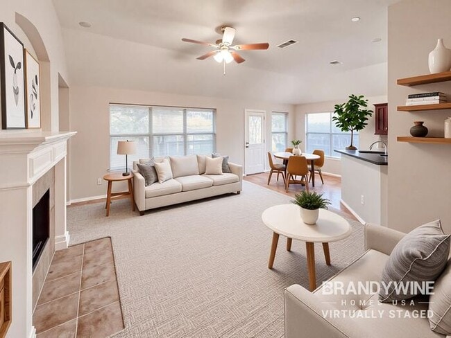 Foto del edificio - 806 Christine Dr