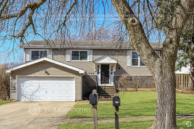 Building Photo - 233 Whitewater Dr
