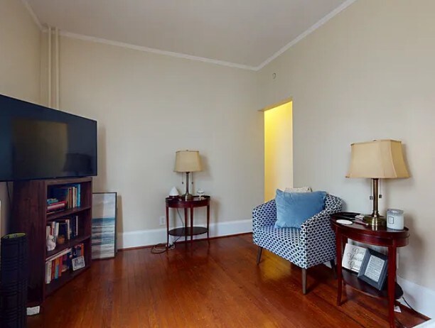 Foto del edificio - 5107 Roland Ave