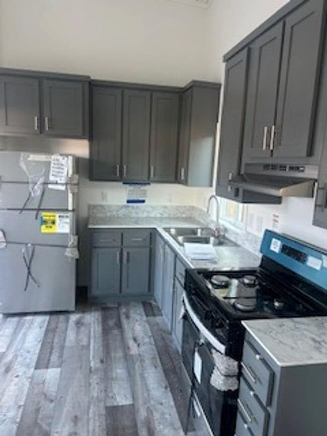 Foto del edificio - 913 Whittier Ave