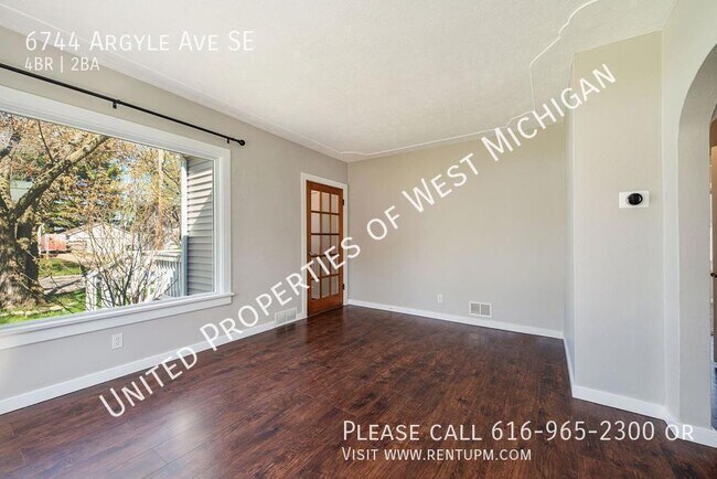 Foto del edificio - 6744 Argyle Ave SE