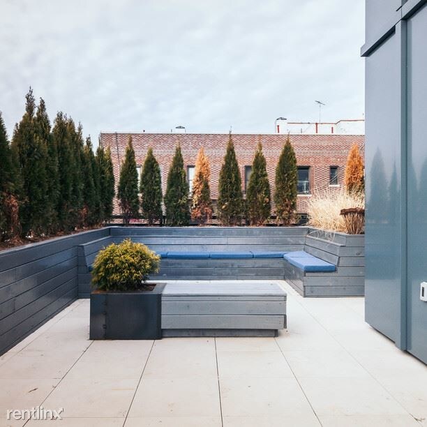 Foto del edificio - 803 Wyckoff Ave