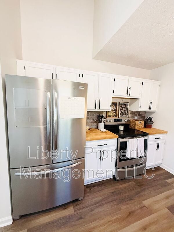 Foto del edificio - 132 Windsor Ln