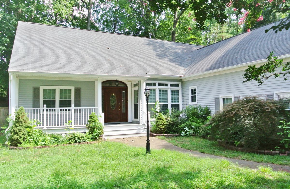 Foto principal - 2036 Hen House Dr