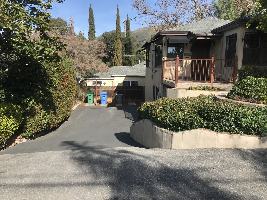 Front Door and driveway - 1530 Penny Ln