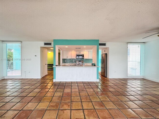 Foto del edificio - 188 Atlantic Blvd