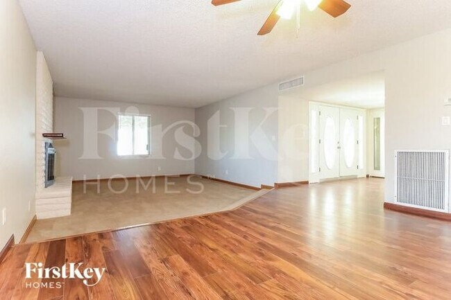 Foto del edificio - 9601 N 34th Ave
