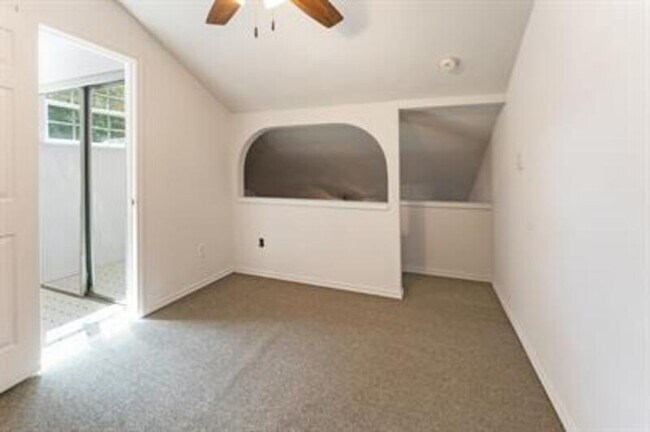 Foto del edificio - 720 Pritchett Ln