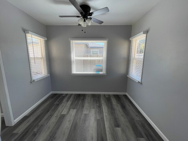 Building Photo - Charming Southside Home on Huge Lot!