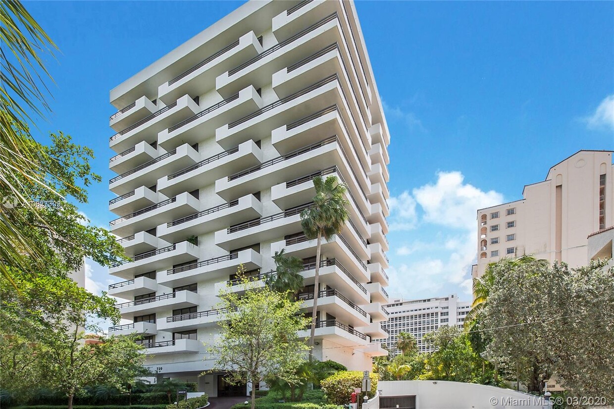 Primary Photo - 720 Coral Way