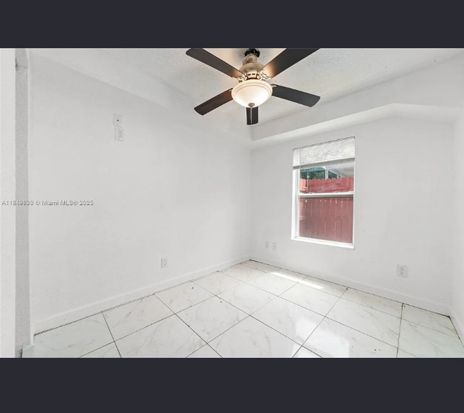 Building Photo - 1040 17th St