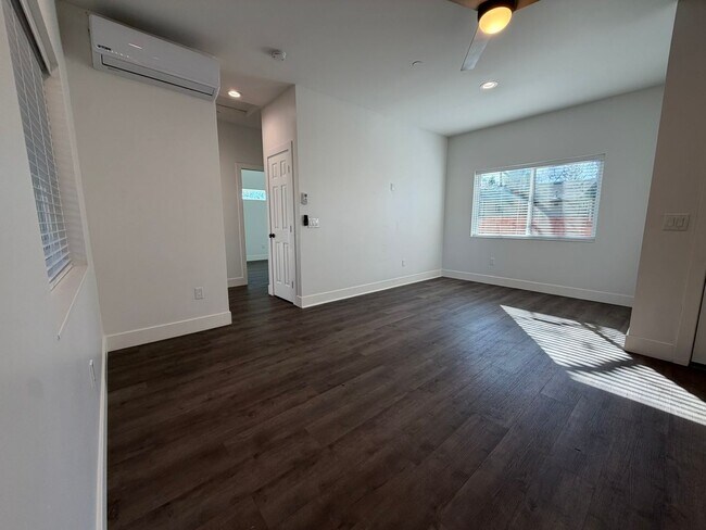 Foto del edificio - 4434 San Juan Ave