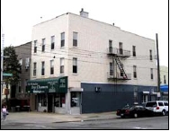 Exterior(front angular) de del edificio - 162 Saint Nicholas Ave