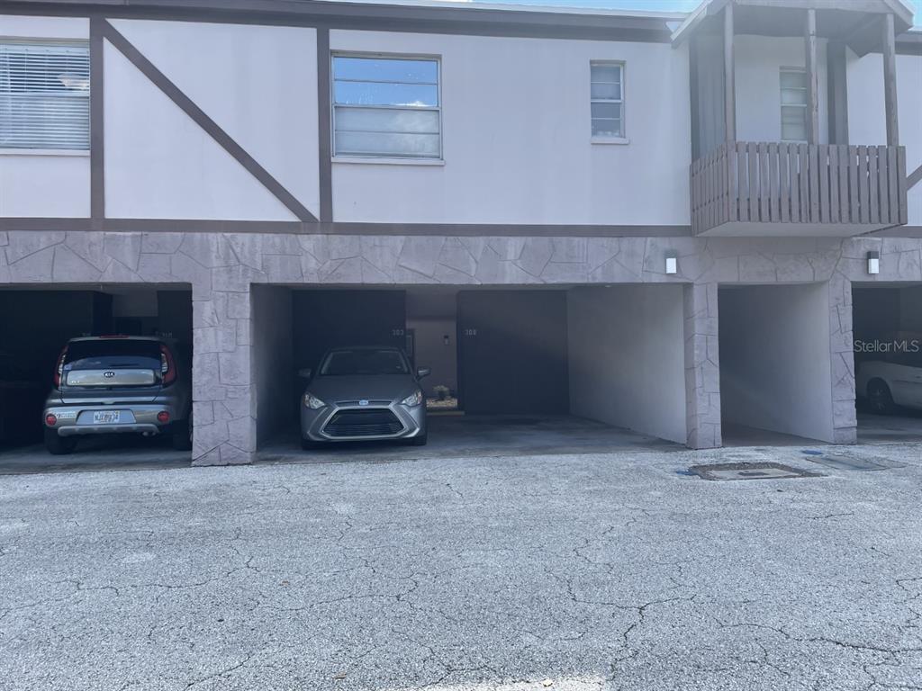 1127 King Arthur Ct Unit 308, Dunedin, FL 34698 Condo for Rent in