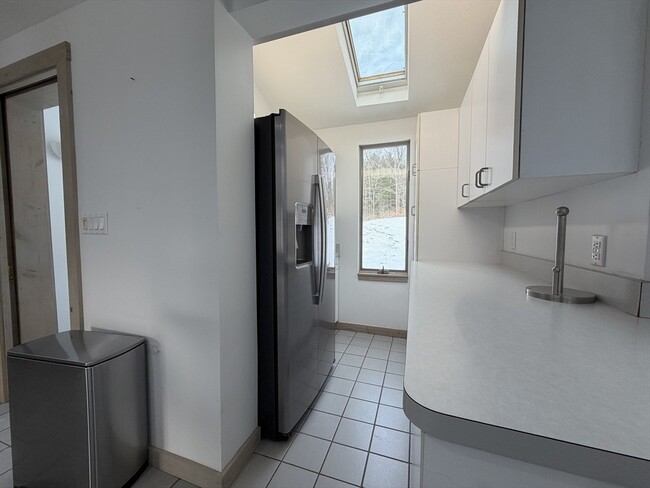 Building Photo - 12 Community Way